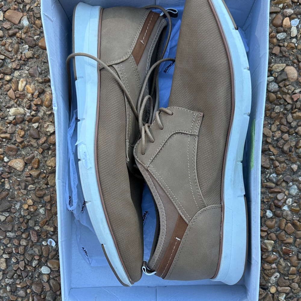 Sonoma Men's Brown Oxfords with White Sole